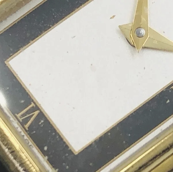 GUCCI Women's 2600L Quartz Watch St.Steel Gold Plated - Picture 4 of 16